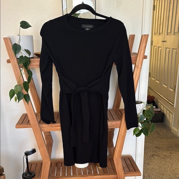 Tahari Black Front Tie Sweater Dress Size Medium - Picture 2 of 6